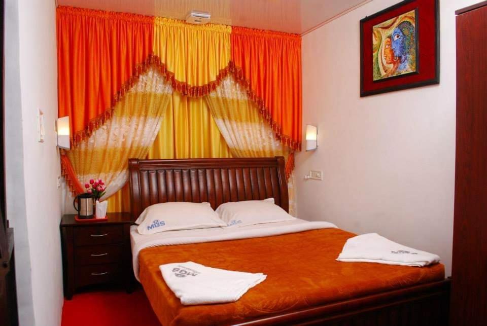 Отель Mgs Residency Kallar Vattiyar Экстерьер фото