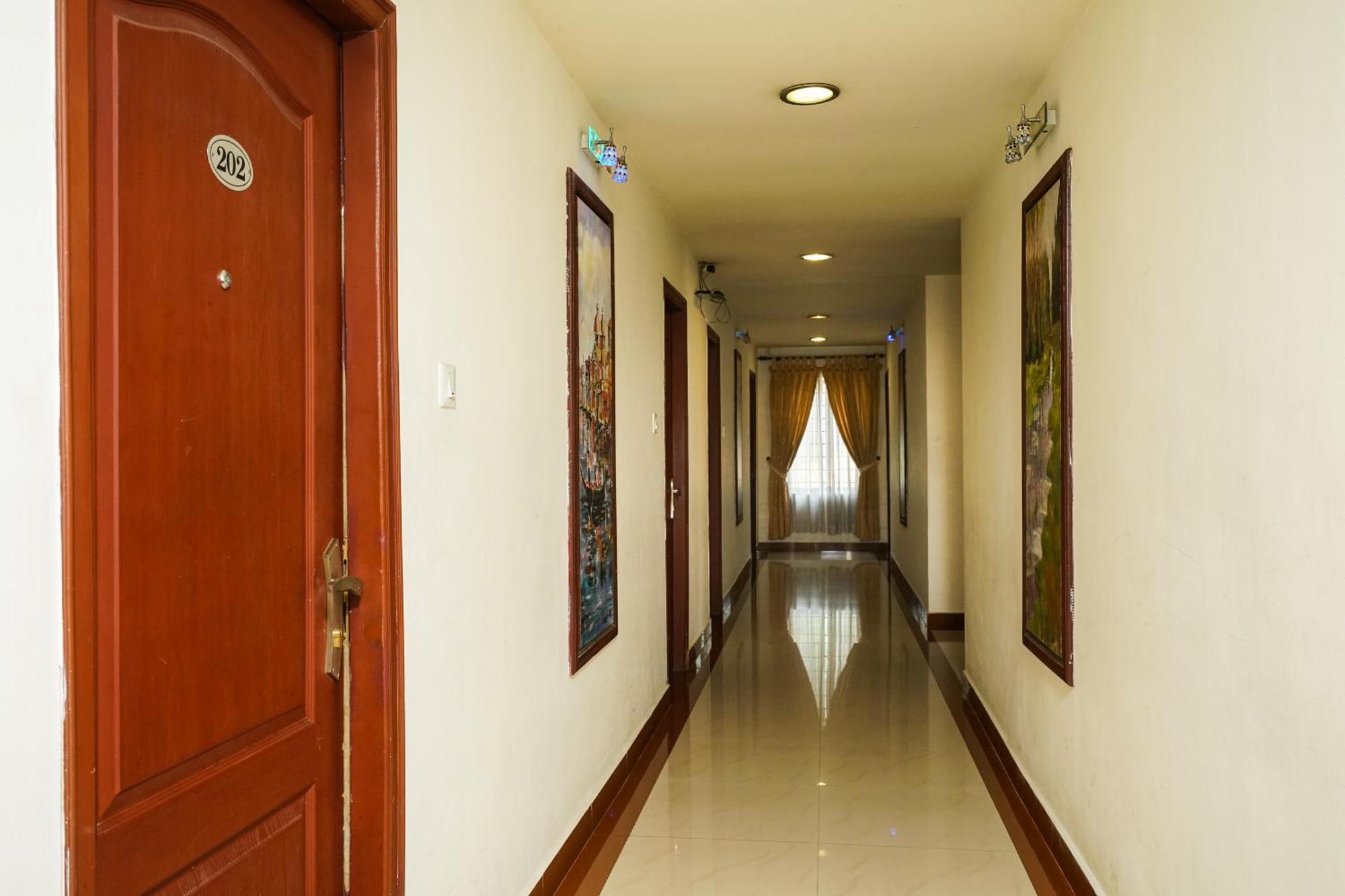 Отель Mgs Residency Kallar Vattiyar Экстерьер фото